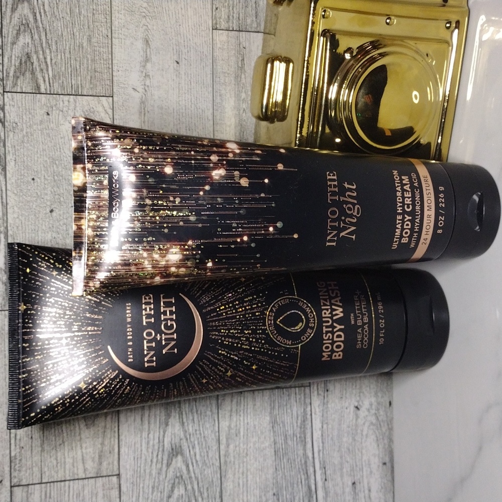 Bath & Body Works Into The Night Moisturizing Body Wash & Body Cream NWT